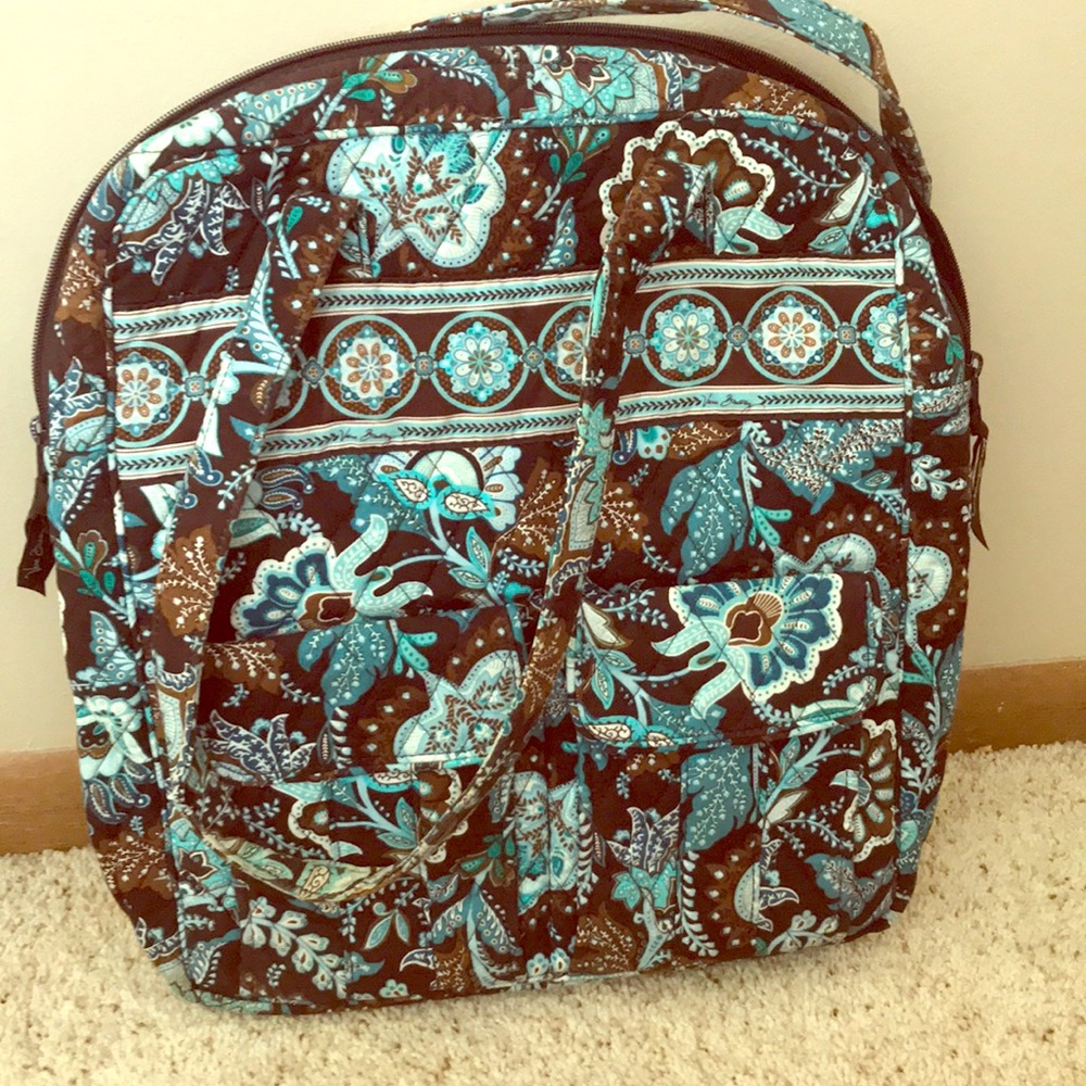Vera Bradley tote in blur & brown paisley